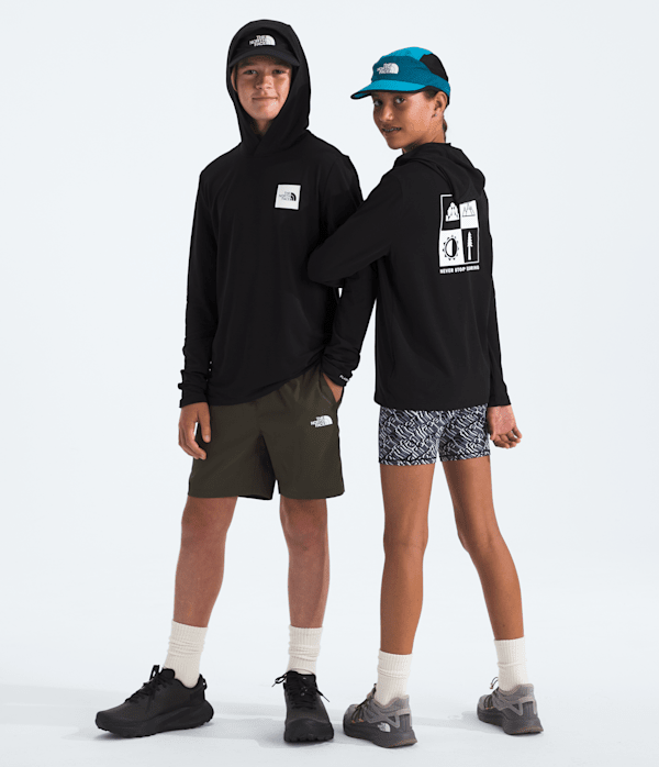 Boys-Girls-Adventure-LongSleeve-HoodieGraphic-TNF-HERO.png