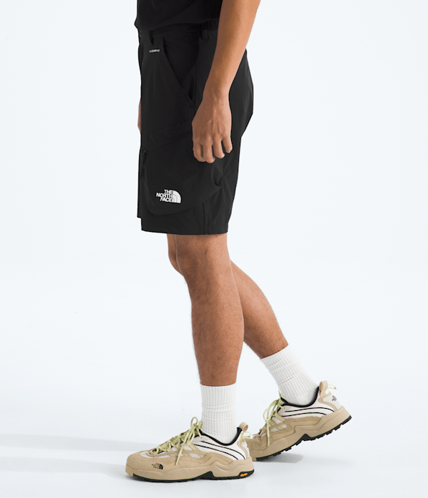 Mens-Packable-Shorts-TNF-MODEL34.png