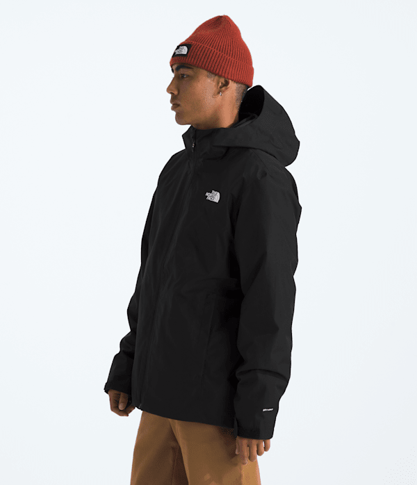 Mens-Quest-Triclimate-TNF-MODEL34.png
