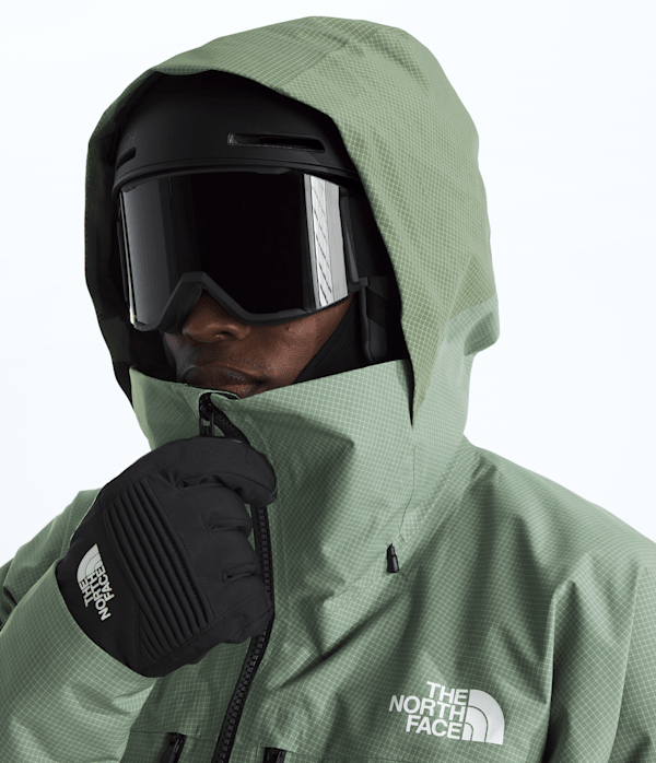 Mens-Summit-Series-Tsirku-GORETEX-Pro-Jacket-TNF-MODELHOOD2.png