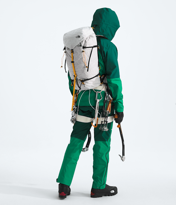 Summit-Series-Advanced-Mountain-Kit-40L-Pack-TNF-ALT2.png