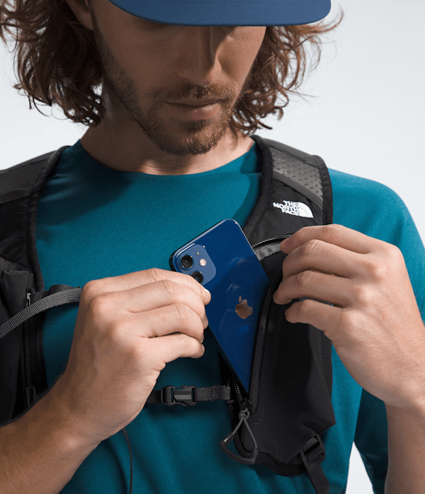 Trail-Lite-24-Backpack-TNF-ALT3.png