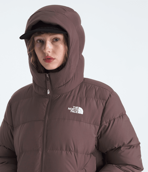 Womens-Frost-Fall-Parka-TNF-MODELHOOD2.png