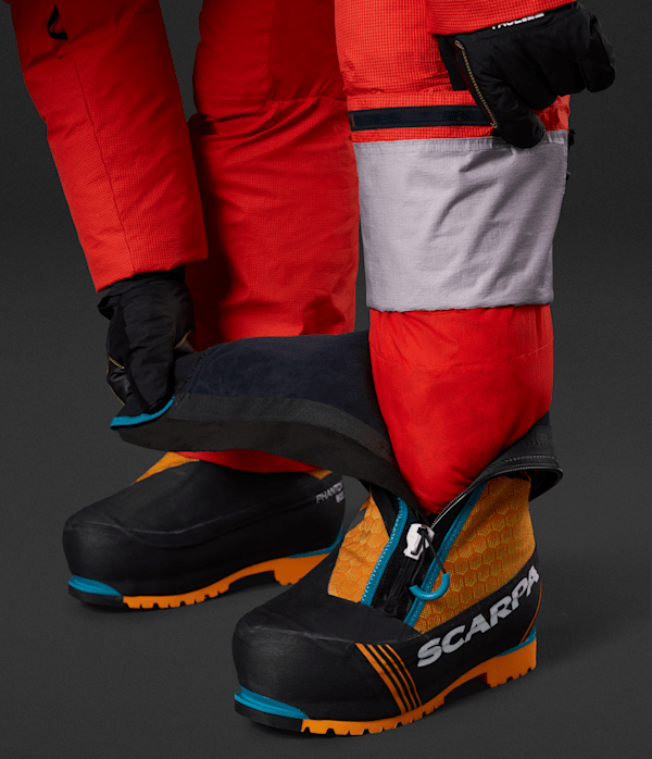 Womens-Himalayan-Suit-TNF-MODELALT1.png