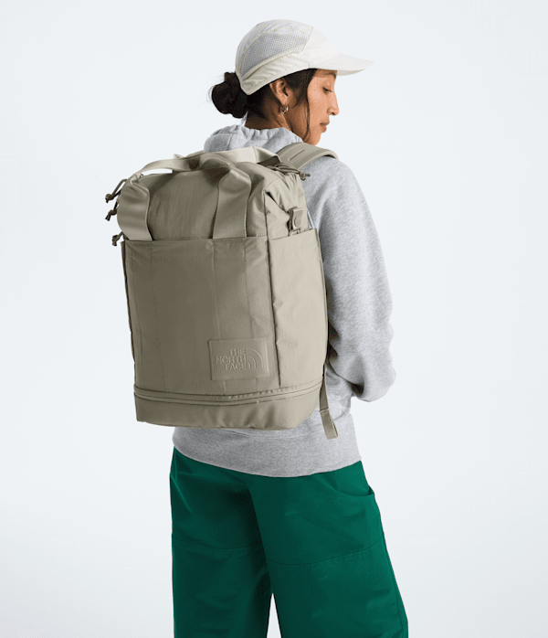Womens-Never-Stop-Utility-Pack-TNF-MODELBACK.png