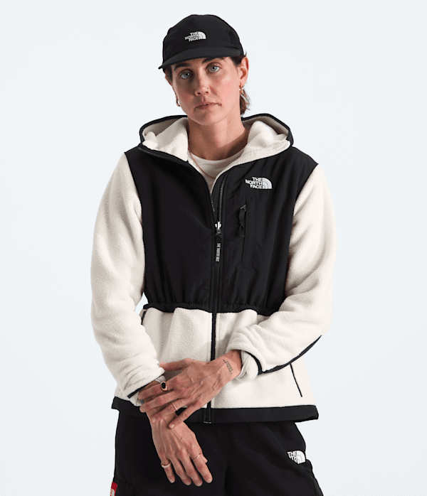 Womens-Retro-Denali-Hoodie-TNF-HERO.png