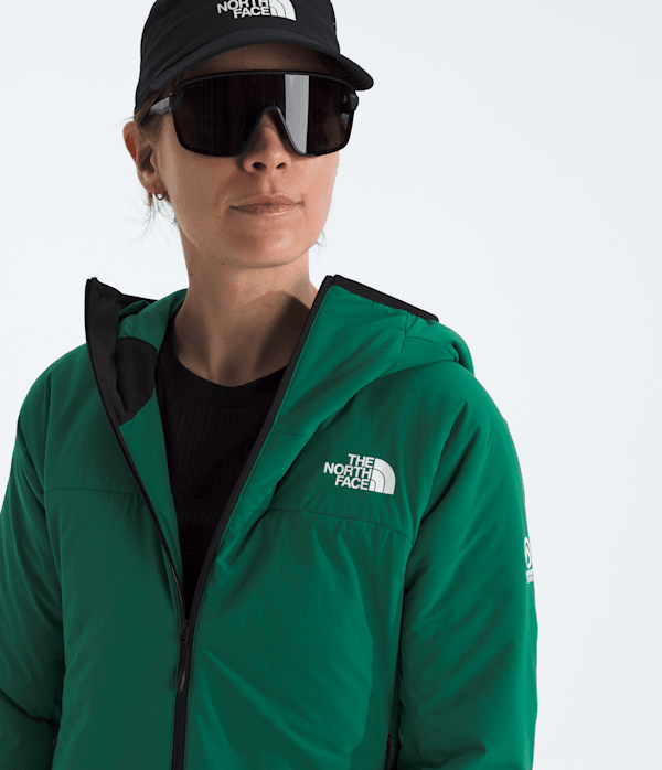Womens-Summit-Series-Casaval-Hybrid-Hoodie-TNF-HERO3.png