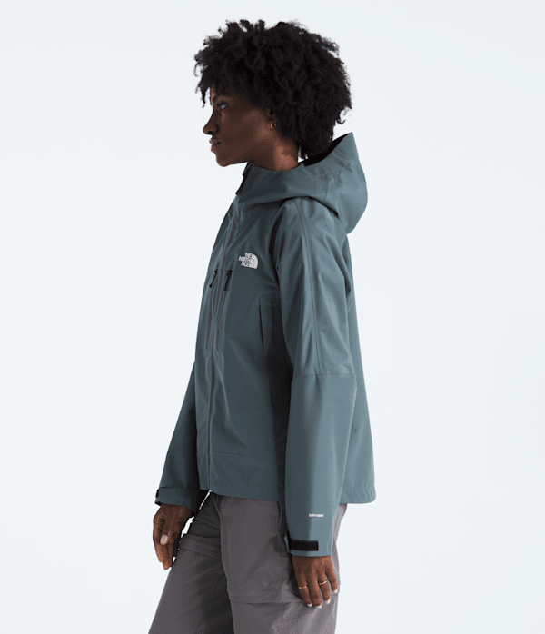 Womens-Valley-View-Jacket-TNF-MODEL34.png